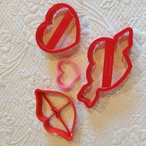 ⭐Fox Run Valentine Lips, Heart With Arrow, Large & Little Heart Cookie Cutters